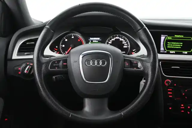 Musta Sedan, Audi A4 – RPM-266