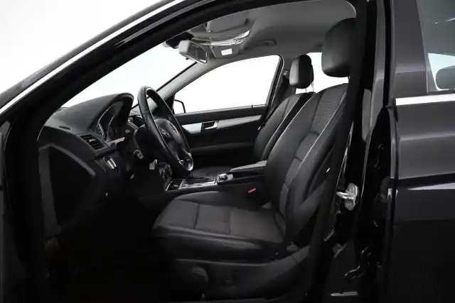 Musta Farmari, Mercedes-Benz C – RPN-902