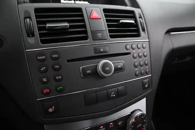 Musta Farmari, Mercedes-Benz C – RPN-902