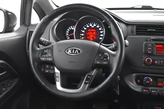 Musta Viistoperä, Kia Rio – RPT-183