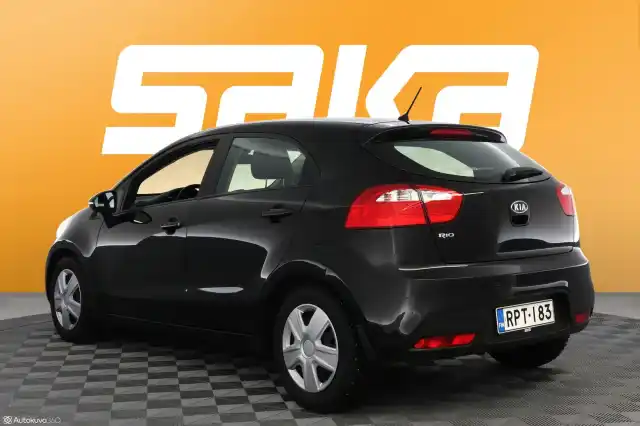 Musta Viistoperä, Kia Rio – RPT-183