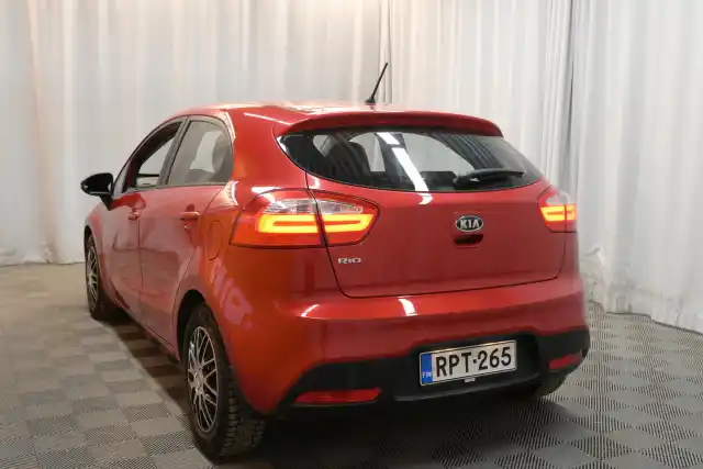 Punainen Viistoperä, Kia Rio – RPT-265