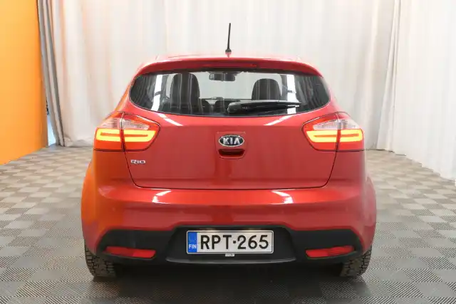Punainen Viistoperä, Kia Rio – RPT-265