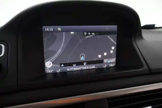 Beige Farmari, Volvo V70 – RPU-490