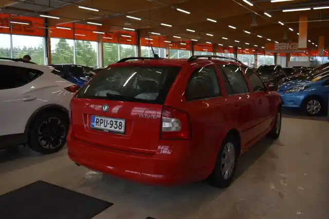 Punainen Farmari, Skoda Octavia – RPU-938