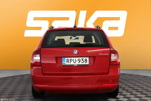 Punainen Farmari, Skoda Octavia – RPU-938