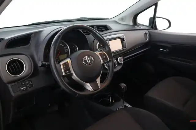 Punainen Viistoperä, Toyota Yaris – RPV-270