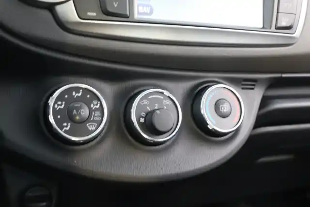 Punainen Viistoperä, Toyota Yaris – RPV-270