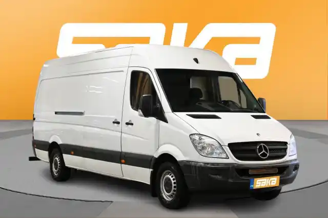 Valkoinen Pakettiauto, Mercedes-Benz Sprinter – RRA-216