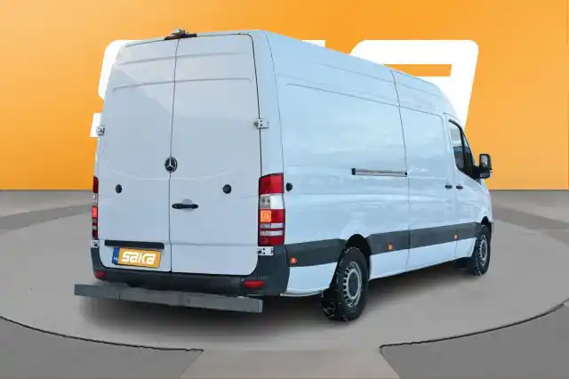 Valkoinen Pakettiauto, Mercedes-Benz Sprinter – RRA-216