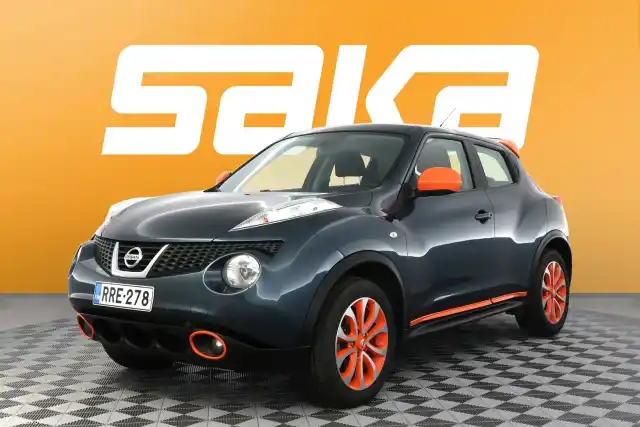 Sininen Maastoauto, Nissan Juke – RRE-278