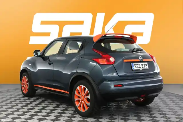 Sininen Maastoauto, Nissan Juke – RRE-278