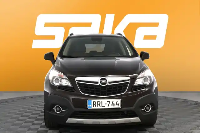 Ruskea Maastoauto, Opel Mokka – RRL-744