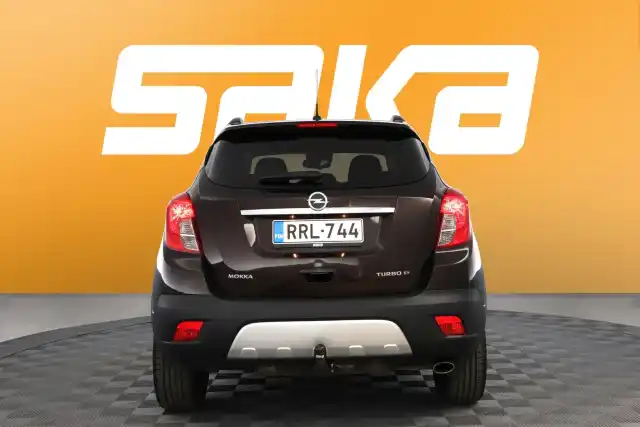 Ruskea Maastoauto, Opel Mokka – RRL-744