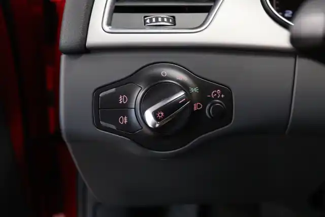 Punainen Farmari, Audi A4 – RRM-709