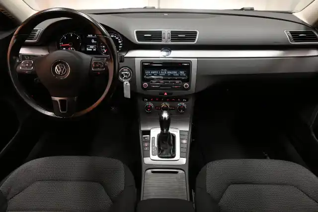 Beige Farmari, Volkswagen Passat – RRM-804