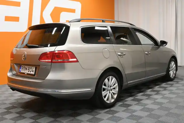 Beige Farmari, Volkswagen Passat – RRM-804