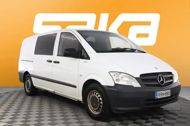 Valkoinen Pakettiauto, Mercedes-Benz Vito – RRN-880