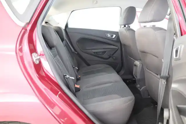Punainen Viistoperä, Ford Fiesta – RRO-761