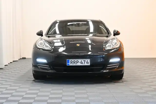 Musta Viistoperä, Porsche Panamera – RRP-474