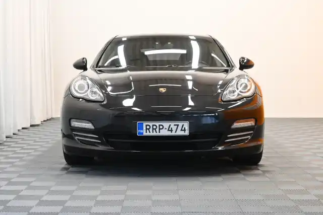 Musta Viistoperä, Porsche Panamera – RRP-474