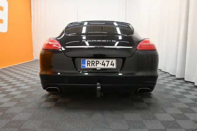 Musta Viistoperä, Porsche Panamera – RRP-474