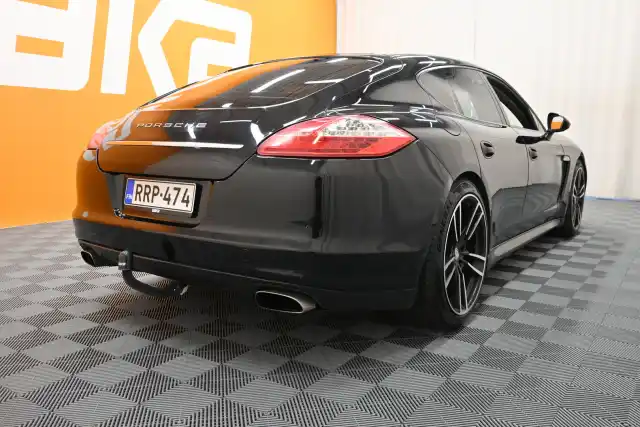 Musta Viistoperä, Porsche Panamera – RRP-474