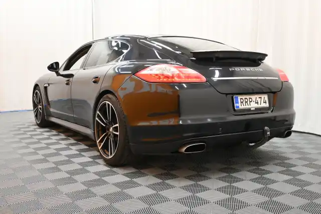 Musta Viistoperä, Porsche Panamera – RRP-474