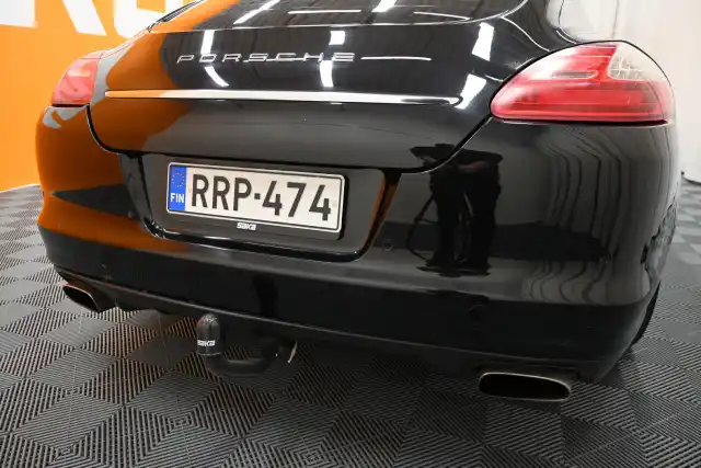 Musta Viistoperä, Porsche Panamera – RRP-474