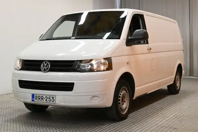 Valkoinen Pakettiauto, Volkswagen Transporter – RRR-253