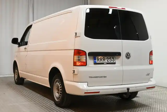 Valkoinen Pakettiauto, Volkswagen Transporter – RRR-253