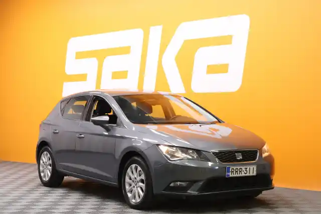 Harmaa Viistoperä, Seat Leon – RRR-311