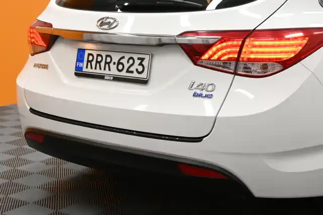 Valkoinen Farmari, Hyundai I40 – RRR-623