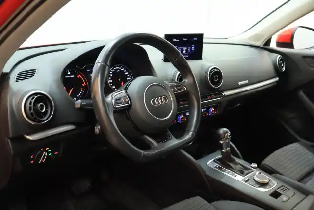 Punainen Viistoperä, Audi A3 – RRS-517