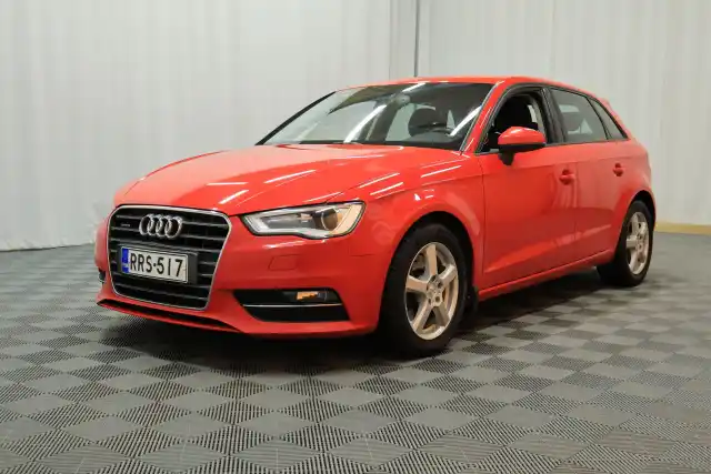 Punainen Viistoperä, Audi A3 – RRS-517