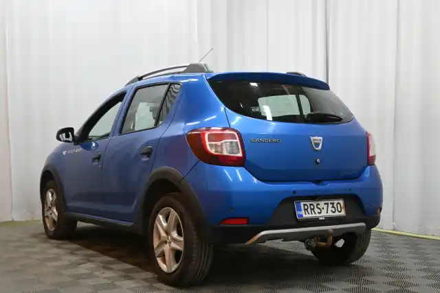 Sininen Viistoperä, Dacia Sandero – RRS-730