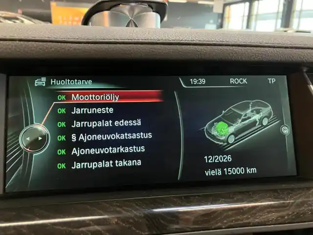 Harmaa Sedan, BMW 730 – RRT-732