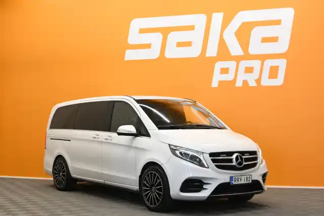 Valkoinen Tila-auto, Mercedes-Benz V – RRV-182