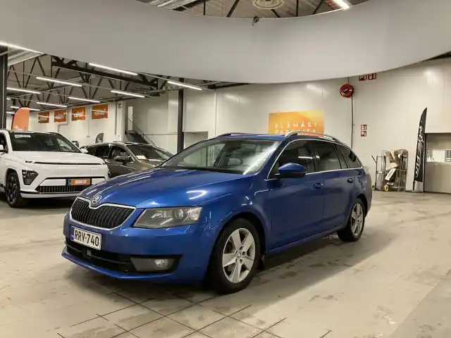 Sininen Farmari, Skoda Octavia – RRV-740