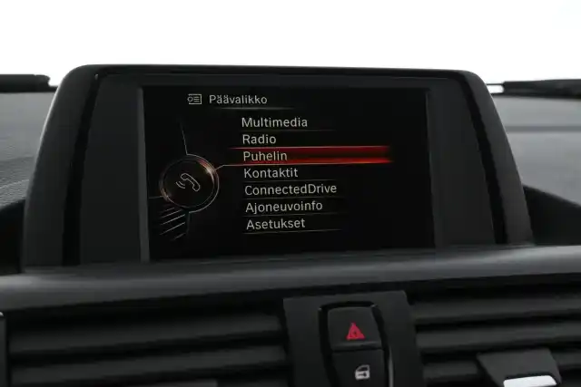 Valkoinen Viistoperä, BMW 118 – RSA-374
