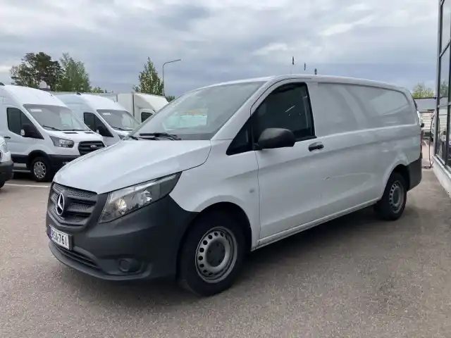 Valkoinen Pakettiauto, Mercedes-Benz Vito – RSA-761