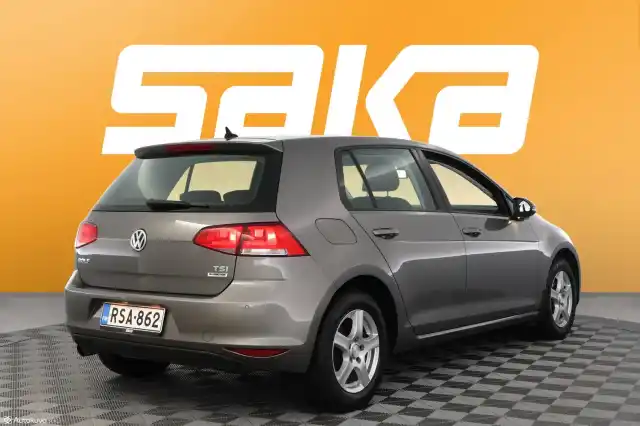 Harmaa Viistoperä, Volkswagen Golf – RSA-862