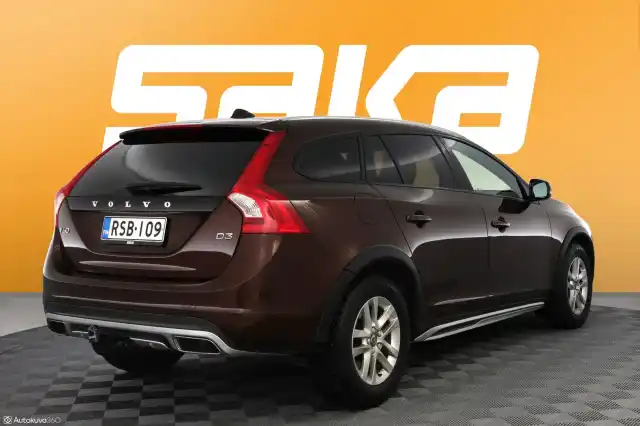 Punainen Farmari, Volvo V60 Cross Country – RSB-109