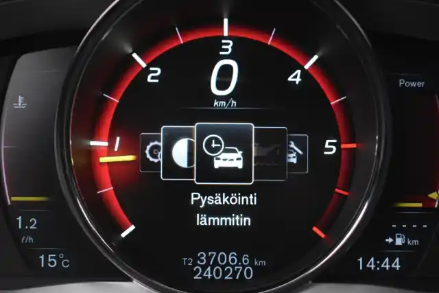 Punainen Farmari, Volvo V60 Cross Country – RSB-109