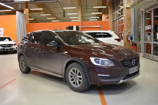 Volvo V60 Cross Country