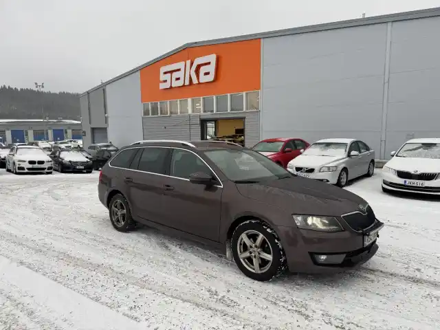 Ruskea (beige) Farmari, Skoda Octavia – RSC-105