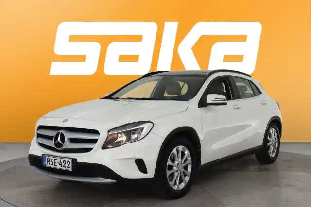 Valkoinen Maastoauto, Mercedes-Benz GLA – RSE-422