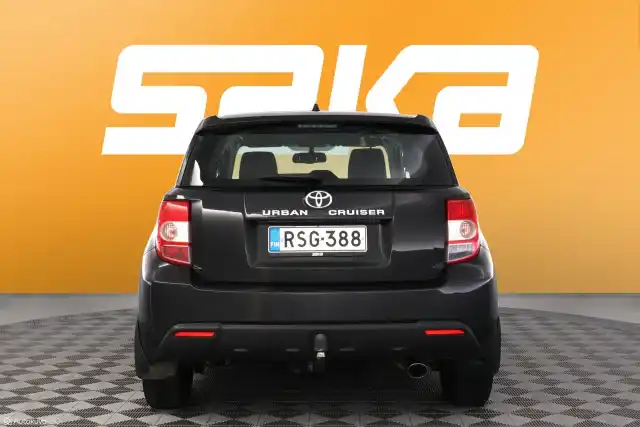 Musta Viistoperä, Toyota Urban Cruiser – RSG-388