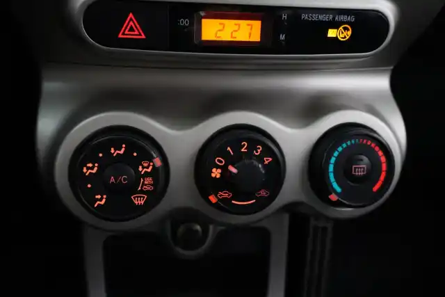 Musta Viistoperä, Toyota Urban Cruiser – RSG-388