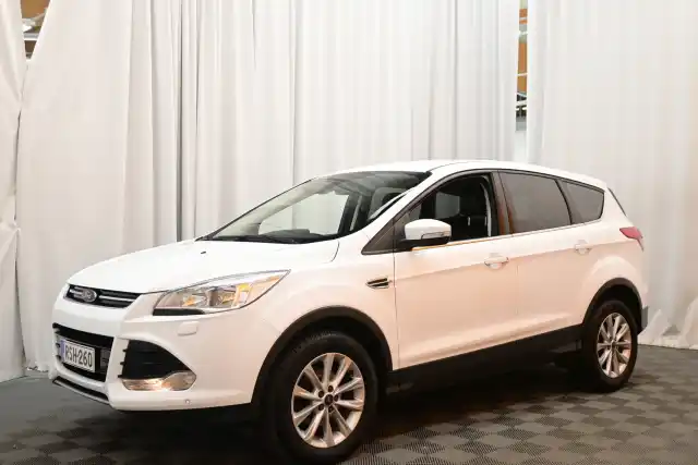 Valkoinen Maastoauto, Ford Kuga – RSH-260